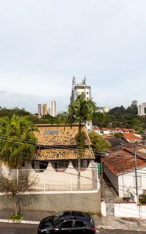 Casa para alugar com 280m², 3 quartos e 4 vagas Casa para alugar com 280m², 3 quartos e 4 vagasVista da varanda da suíte 1