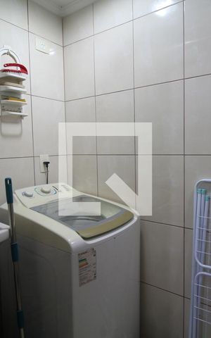 Apartamento à venda com 77m², 3 quartos e 1 vagaÁrea de Serviço