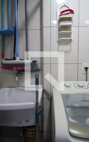 Apartamento à venda com 77m², 3 quartos e 1 vagaÁrea de Serviço