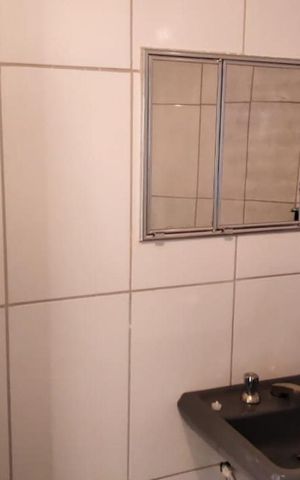 Casa à venda com 85m², 2 quartos e sem vaga Casa à venda com 85m², 2 quartos e sem vagaBanheiro