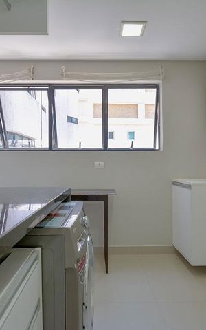 Apartamento para alugar com 260m², 3 quartos e 4 vagas Apartamento para alugar com 260m², 3 quartos e 4 vagasÁrea de Serviço