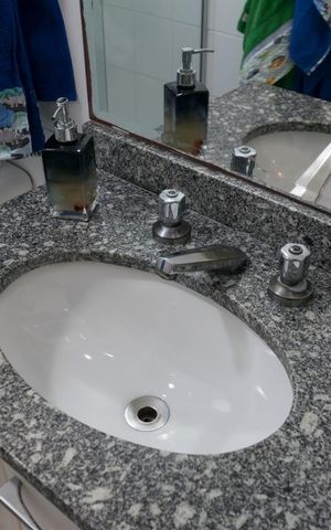 Apartamento à venda com 92m², 3 quartos e 2 vagasBanheiro social