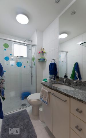 Apartamento à venda com 92m², 3 quartos e 2 vagasBanheiro social