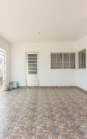Casa para alugar com 200m², 3 quartos e 1 vaga Casa para alugar com 200m², 3 quartos e 1 vagaGaragem