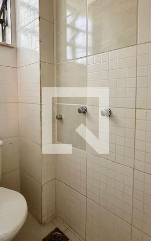 Apartamento à venda com 100m², 3 quartos e 2 vagas Apartamento à venda com 100m², 3 quartos e 2 vagasBanheiro de serviço