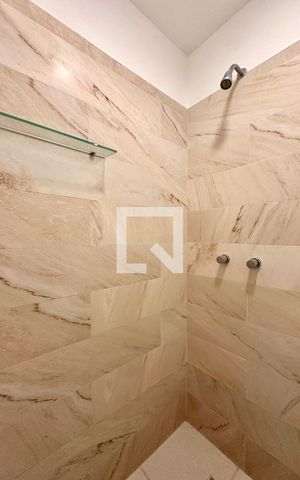 Apartamento à venda com 100m², 3 quartos e 2 vagas Apartamento à venda com 100m², 3 quartos e 2 vagasBanheiro Social