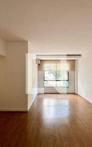 Apartamento à venda com 100m², 3 quartos e 2 vagas Apartamento à venda com 100m², 3 quartos e 2 vagasSala