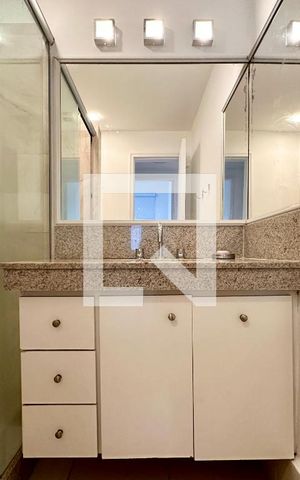 Apartamento à venda com 100m², 3 quartos e 2 vagas Apartamento à venda com 100m², 3 quartos e 2 vagasBanheiro Social