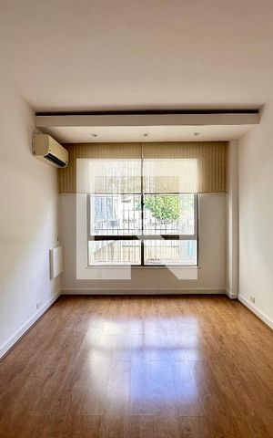 Apartamento à venda com 100m², 3 quartos e 2 vagas Apartamento à venda com 100m², 3 quartos e 2 vagasSala