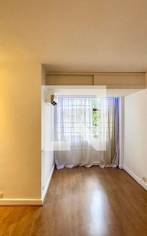 Apartamento à venda com 100m², 3 quartos e 2 vagas Apartamento à venda com 100m², 3 quartos e 2 vagasSuíte