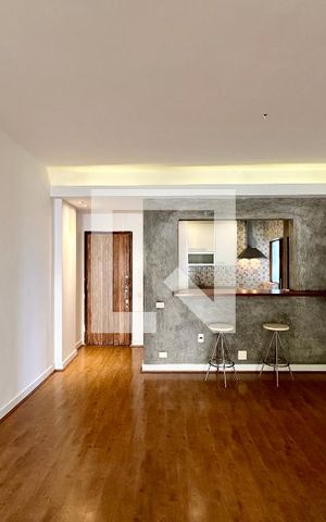 Apartamento à venda com 100m², 3 quartos e 2 vagas Apartamento à venda com 100m², 3 quartos e 2 vagasSala
