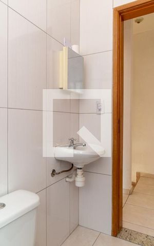 Casa de condomínio para alugar com 30m², 1 quarto e sem vaga Casa de condomínio para alugar com 30m², 1 quarto e sem vagaBanheiro