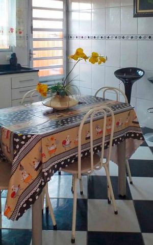 Casa à venda com 270m², 4 quartos e 6 vagas Casa à venda com 270m², 4 quartos e 6 vagasCozinha