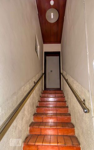 Casa para alugar com 270m², 5 quartos e 4 vagas Casa para alugar com 270m², 5 quartos e 4 vagasAcesso ao 2º Andar