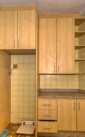 Casa para alugar com 270m², 5 quartos e 4 vagas Casa para alugar com 270m², 5 quartos e 4 vagasCozinha