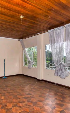 Casa para alugar com 270m², 5 quartos e 4 vagas Casa para alugar com 270m², 5 quartos e 4 vagasSala de Jantar
