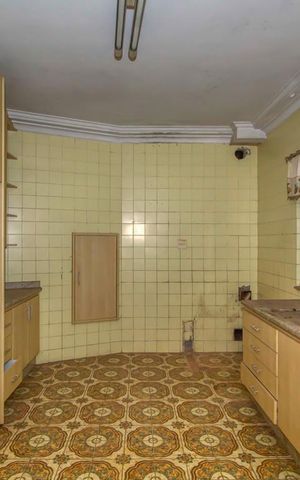 Casa para alugar com 270m², 5 quartos e 4 vagas Casa para alugar com 270m², 5 quartos e 4 vagasCozinha