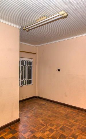 Casa para alugar com 270m², 5 quartos e 4 vagas Casa para alugar com 270m², 5 quartos e 4 vagasCopa