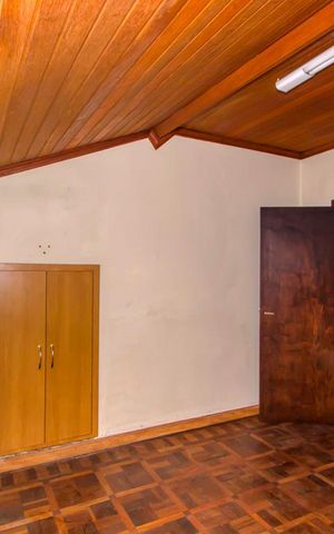 Casa para alugar com 270m², 5 quartos e 4 vagas Casa para alugar com 270m², 5 quartos e 4 vagasQuarto 4