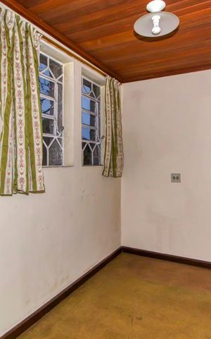 Casa para alugar com 270m², 5 quartos e 4 vagas Casa para alugar com 270m², 5 quartos e 4 vagasQuarto 1