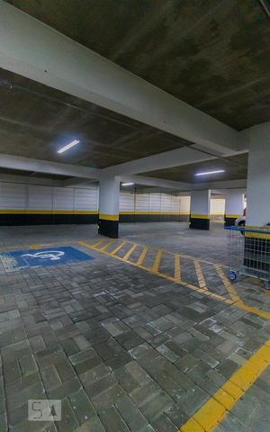 Apartamento à venda com 60m², 2 quartos e 1 vaga Apartamento à venda com 60m², 2 quartos e 1 vagaGaragem