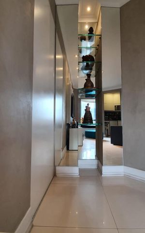Studio à venda com 45m², 1 quarto e 1 vaga Studio à venda com 45m², 1 quarto e 1 vagaSala - detalhe