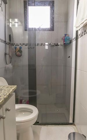 Apartamento à venda com 64m², 2 quartos e 2 vagasBanheiro da Suíte
