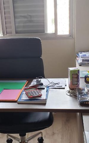 Apartamento à venda com 77m², 3 quartos e sem vaga Apartamento à venda com 77m², 3 quartos e sem vagaEscritório