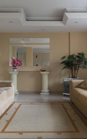 Apartamento à venda com 52m², 2 quartos e 1 vagaÁrea comum - Hall social