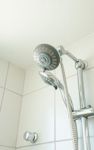 Apartamento à venda com 122m², 3 quartos e 2 vagas Apartamento à venda com 122m², 3 quartos e 2 vagasDetalhe banheiro social