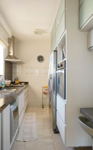 Apartamento à venda com 122m², 3 quartos e 2 vagas Apartamento à venda com 122m², 3 quartos e 2 vagasCozinha