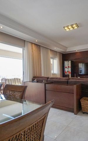 Apartamento à venda com 122m², 3 quartos e 2 vagas Apartamento à venda com 122m², 3 quartos e 2 vagasSala