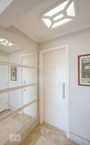 Apartamento à venda com 122m², 3 quartos e 2 vagas Apartamento à venda com 122m², 3 quartos e 2 vagasEntrada sala