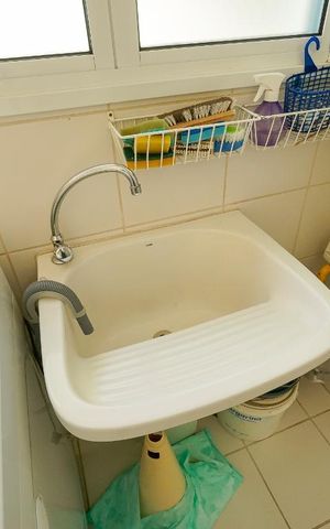Apartamento à venda com 122m², 3 quartos e 2 vagas Apartamento à venda com 122m², 3 quartos e 2 vagasDetalhe área de serviço