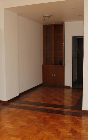 Apartamento à venda com 76m², 2 quartos e 1 vagaSala