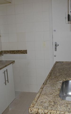 Apartamento à venda com 76m², 2 quartos e 1 vagaCozinha