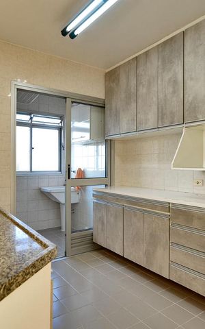 Apartamento para alugar com 56m², 2 quartos e 2 vagasCozinha