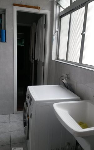 Apartamento à venda com 76m², 2 quartos e 2 vagasÁrea de Serviço