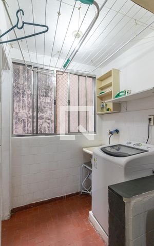Apartamento à venda com 90m², 3 quartos e sem vaga Apartamento à venda com 90m², 3 quartos e sem vagaÁrea de serviço