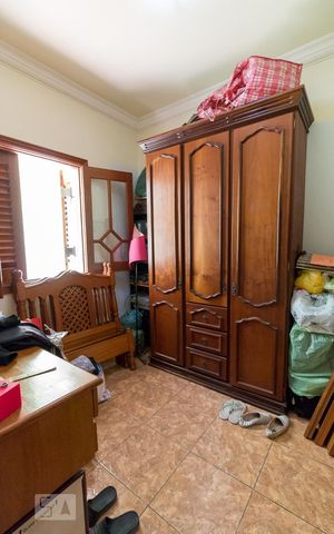 Casa para alugar com 450m², 3 quartos e 5 vagasQuarto de serviço