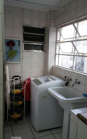 Apartamento à venda com 84m², 2 quartos e sem vaga Apartamento à venda com 84m², 2 quartos e sem vagaArea de serviço