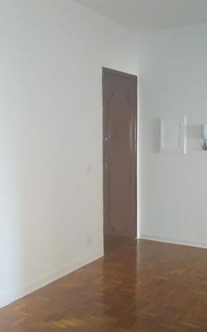 Apartamento para alugar com 81m², 2 quartos e 1 vagaSala