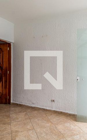 Casa à venda com 450m², 6 quartos e 4 vagas Casa à venda com 450m², 6 quartos e 4 vagasEdícula - Cozinha