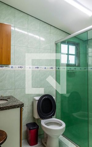 Casa à venda com 450m², 6 quartos e 4 vagas Casa à venda com 450m², 6 quartos e 4 vagasSuíte 1 - Banheiro