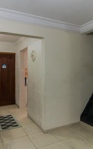 Casa à venda com 200m², 3 quartos e 4 vagas Casa à venda com 200m², 3 quartos e 4 vagasSala de Jantar