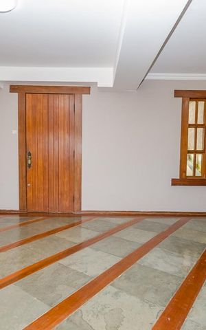 Casa à venda com 380m², 4 quartos e 4 vagasSala 1