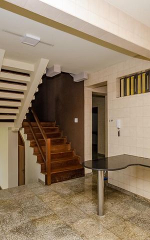 Casa à venda com 380m², 4 quartos e 4 vagasCozinha