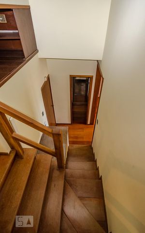 Casa à venda com 380m², 4 quartos e 4 vagasEscritório Suíte master