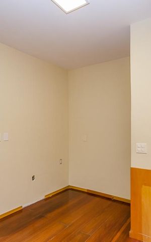 Casa à venda com 380m², 4 quartos e 4 vagasSuíte 2