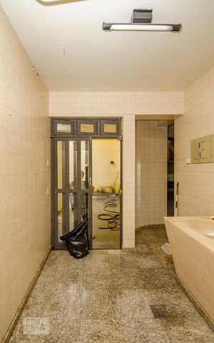 Casa à venda com 380m², 4 quartos e 4 vagasÁrea de Serviço